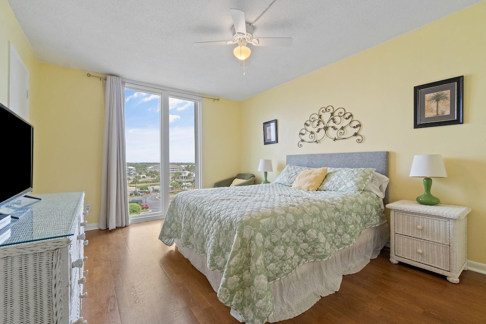Romar Tower 5A by Vacation Homes Collection - photo 10