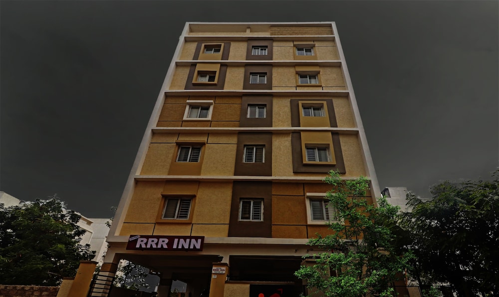 Super Townhouse Kondapur Near Botanical Garden Formerly RRR Inn — 4-Star Luxury Hotel in Hyderabad, India