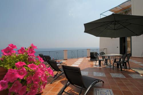Terrazza di Rosa sea view — 4-Star Luxury Hotel in Praiano, Italy