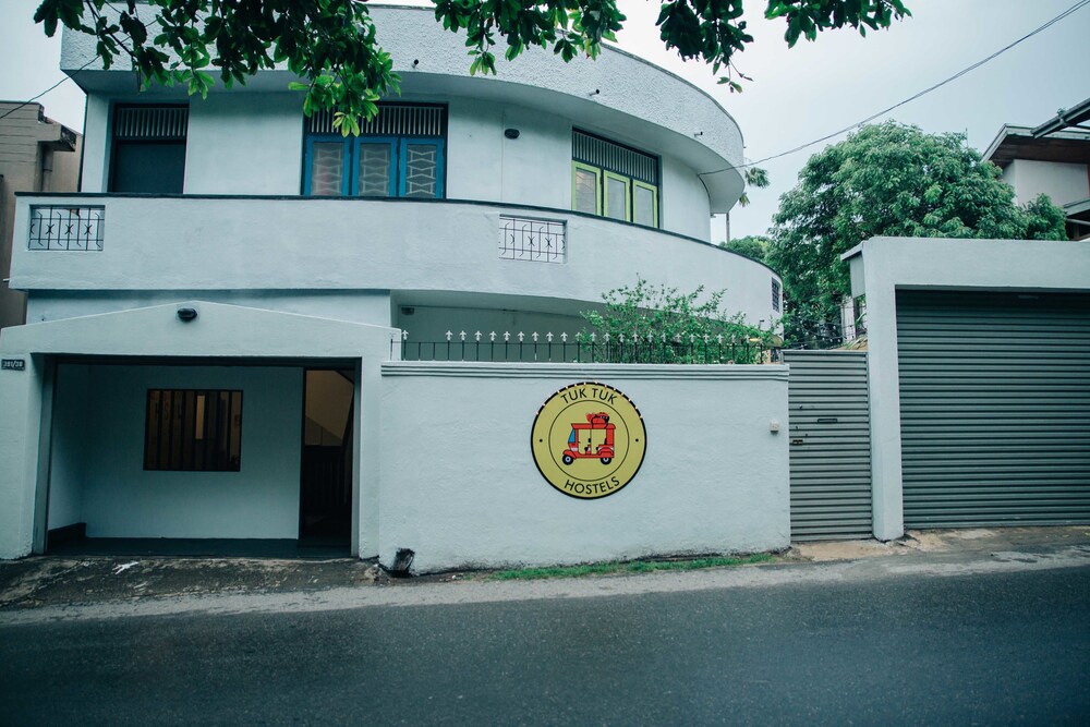 Tuk Tuk Hostels - last minute hotel in Colombo