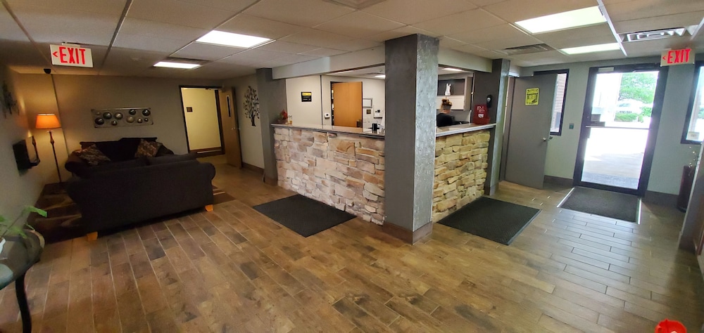 Cottonwood Inn and Conference Center - photo 3