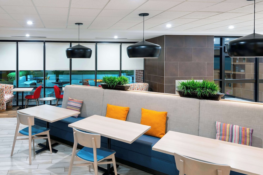 Home2 Suites by Hilton Buffalo Airport Galleria Mall - photo 2