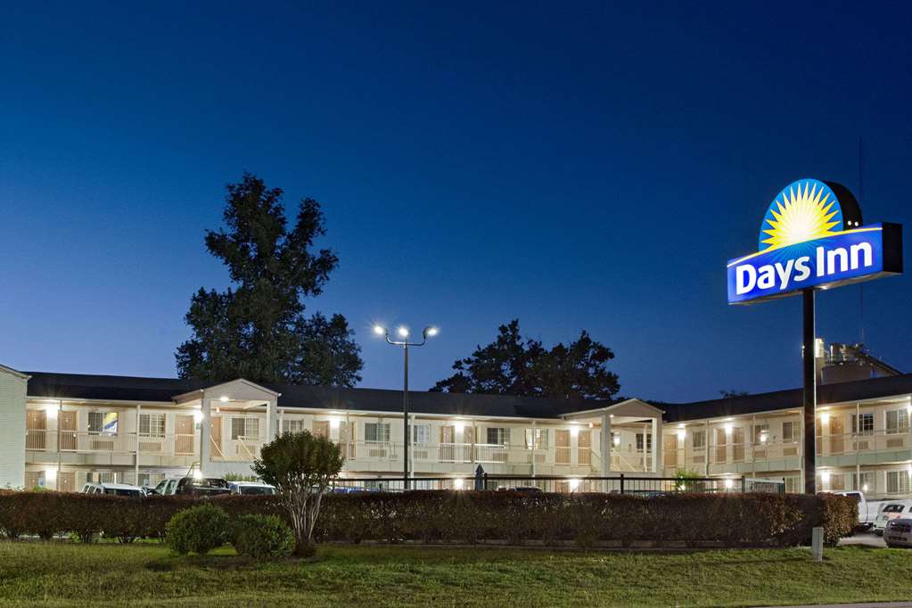 Days Inn by Wyndham Kerrville - featured photo
