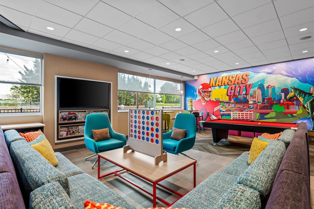 Tru by Hilton Kansas City Airport - photo 3