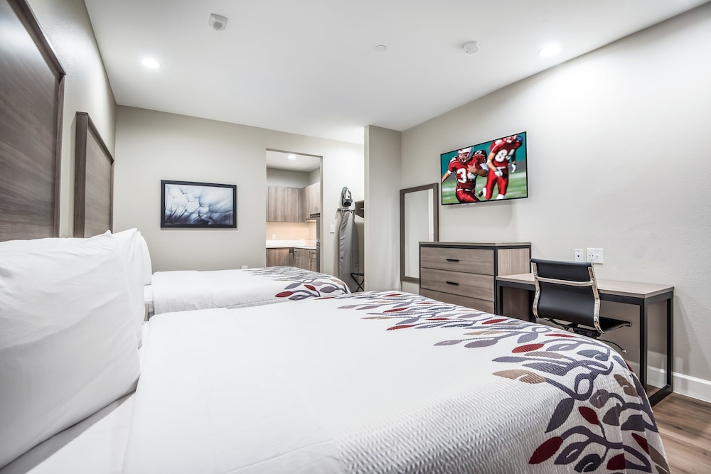 Red Roof Inn Baytown - photo 16