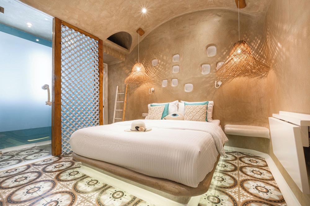 AmazeU Naxos in Naxos, Greece