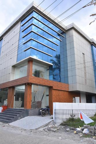 Sanns Tropicana - carbon neutral hotel in Chennai