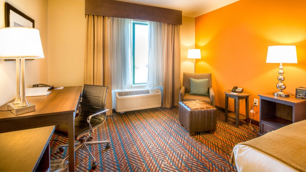 Holiday Inn Express Wichita South by IHG - photo 10