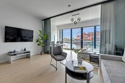 Symfonia Amazing River View Apartment by Downtown Apartments — 4-Star Luxury Hotel in Gdansk, Poland