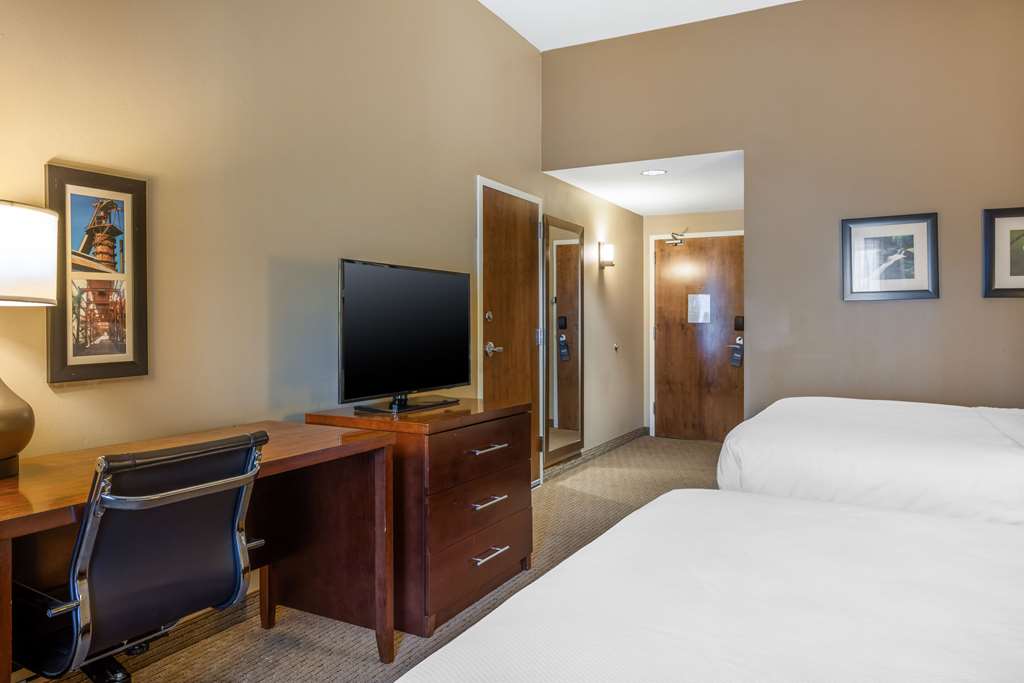 Comfort Inn & Suites at CrossPlex Village - photo 24