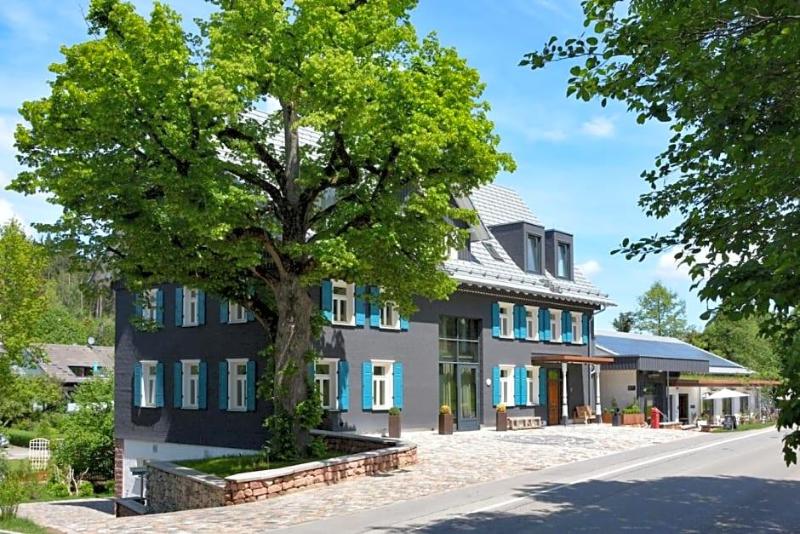Die Sv Ge - carbon neutral hotel in Niedereschach