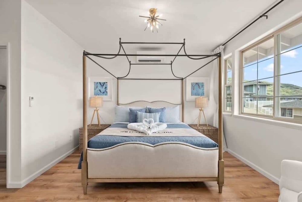 @Marbella Lane Paradise Gem w breathtaking views — 4-Star Luxury Hotel in Makaha Valley, United States