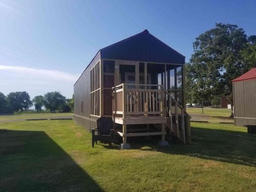 Lakefront Cabin South Of The Border 13 18272528 — Mead