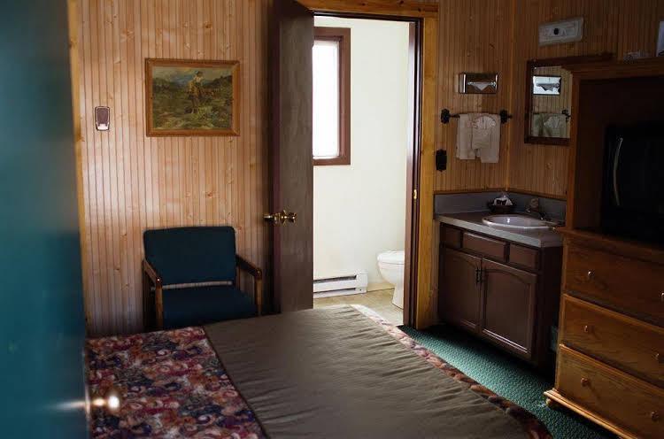 El Rancho Motel - photo 10