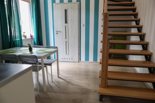 Apartamenty Poddąbek basen kryty sauna animacje dla dzieci małpi gaj baseny na dachu — 4-Star Luxury Hotel in Ustka, Poland