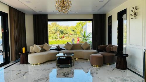 Sunny Roots Luxury Farm Jaipur in Alwar, India