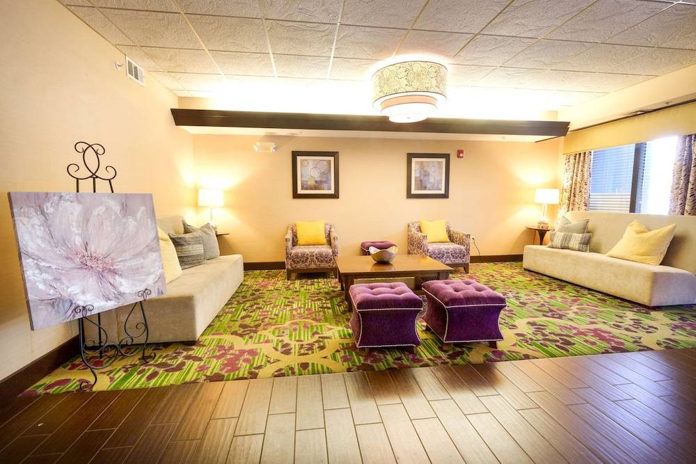 Hampton Inn Flemington - photo 2