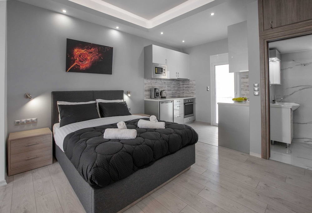 Studio penthouse near Acropolis by GHH — 4-Star Luxury Hotel in Athens, Greece
