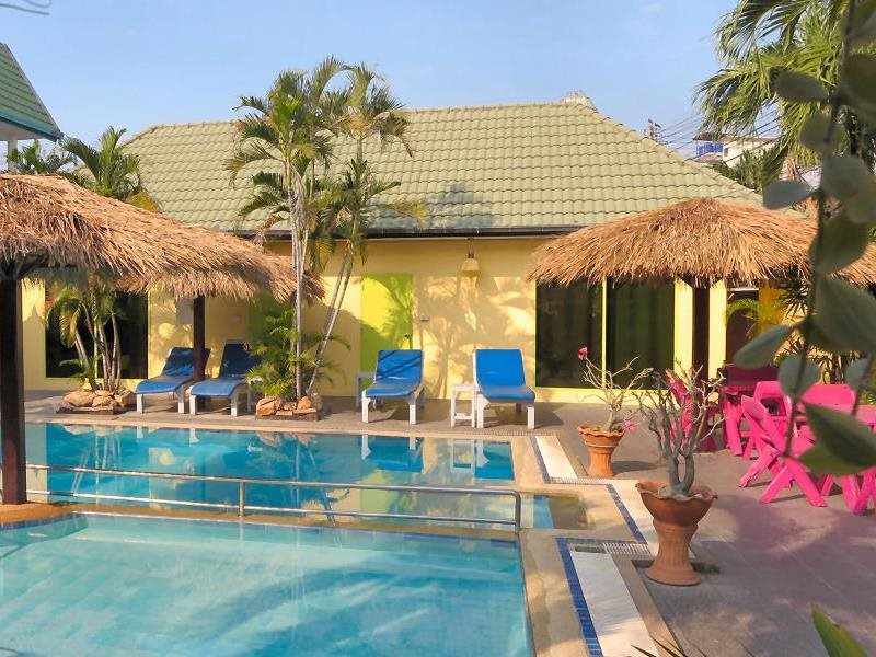 New Dao Café in Chon Buri, Thailand