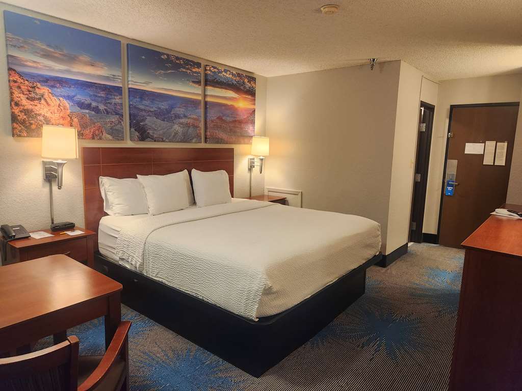 Days Inn by Wyndham Tucumcari - photo 19