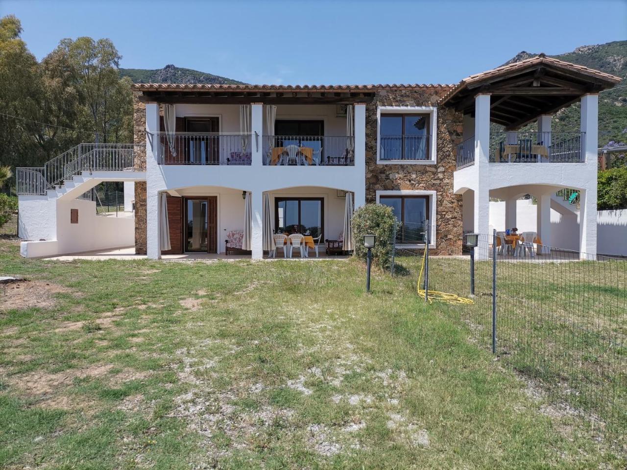 Piccolo Residence vicino alla spiaggia con bellissima vista mare — 4-Star Luxury Hotel in Tertenia, Italy