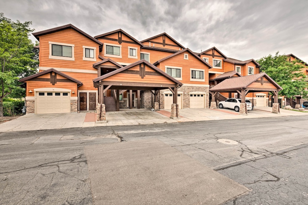 Renovated Condo 8 Miles to Snowbasin Ski Resort - photo 16