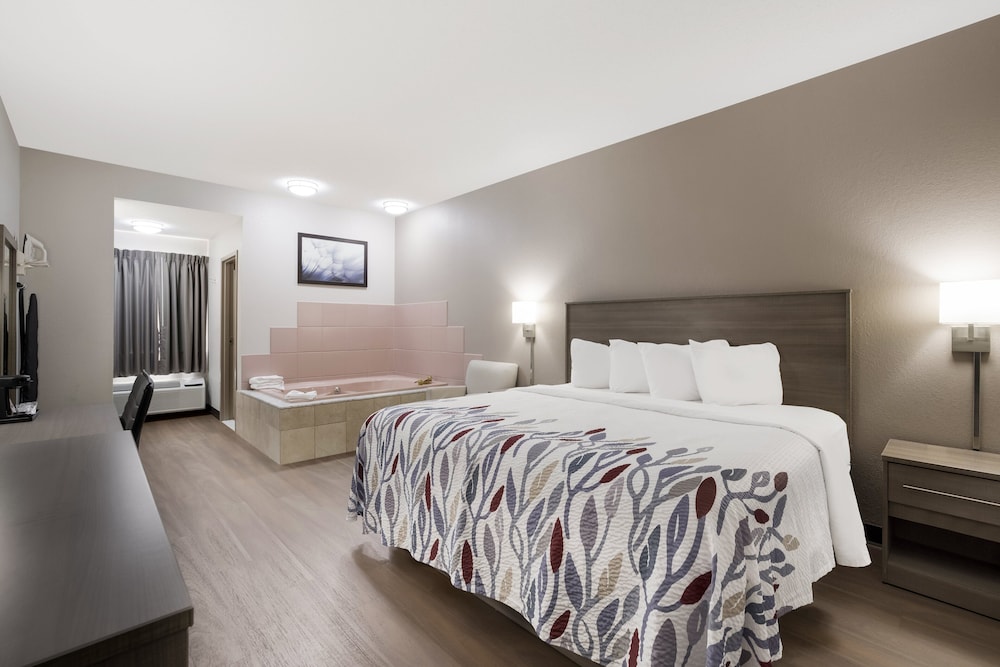 Red Roof Inn Weedsport - photo 21