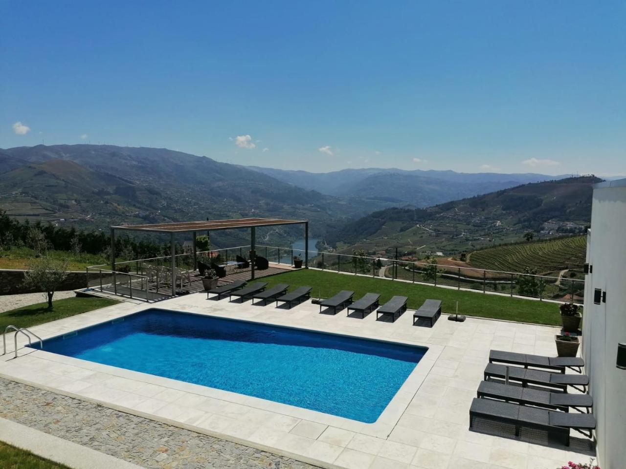 Casa Miradouro — 4-Star Luxury Hotel in Mesao Frio, Portugal