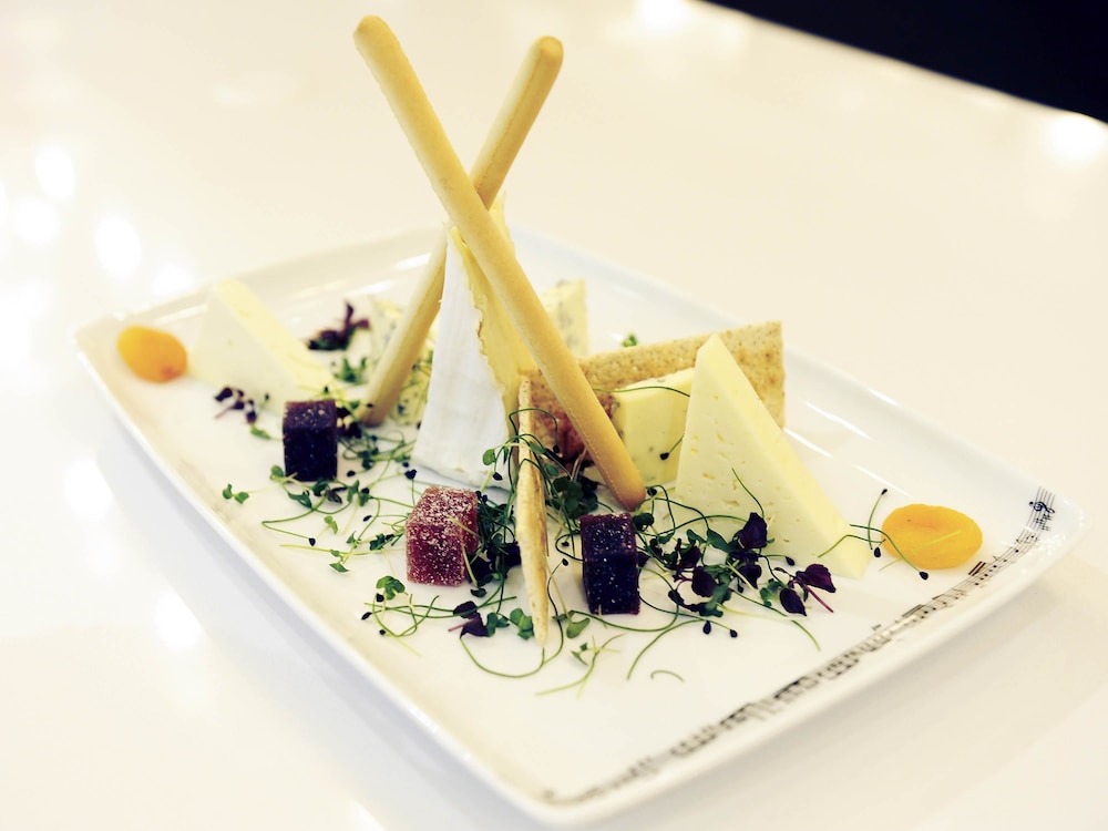 מזון ומשקאות