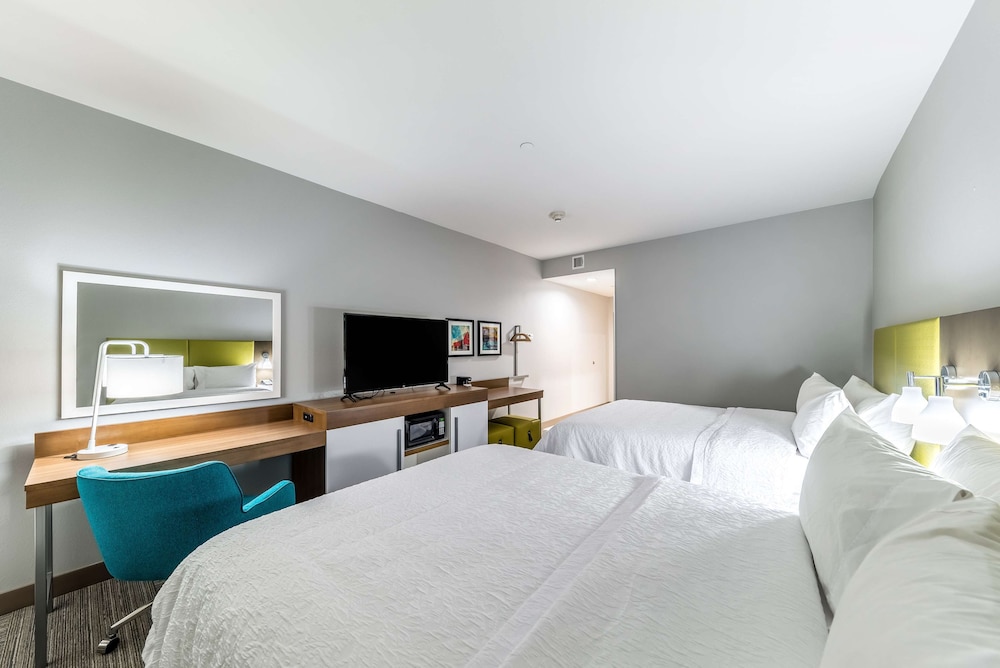 Hampton Inn & Suites Pryor - photo 10