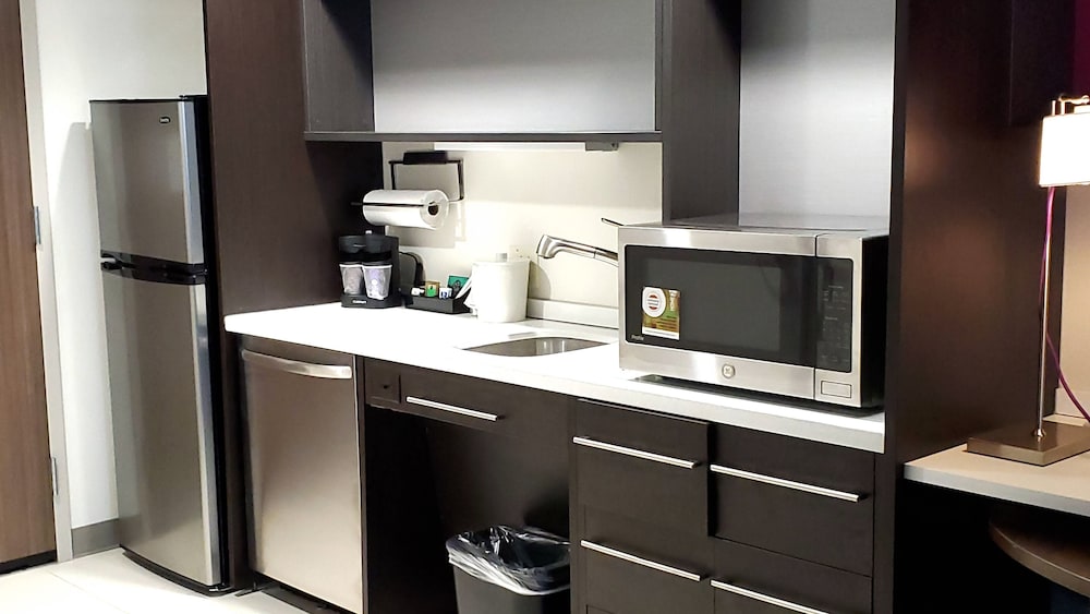 Home2 Suites by Hilton Walpole Foxboro - photo 14