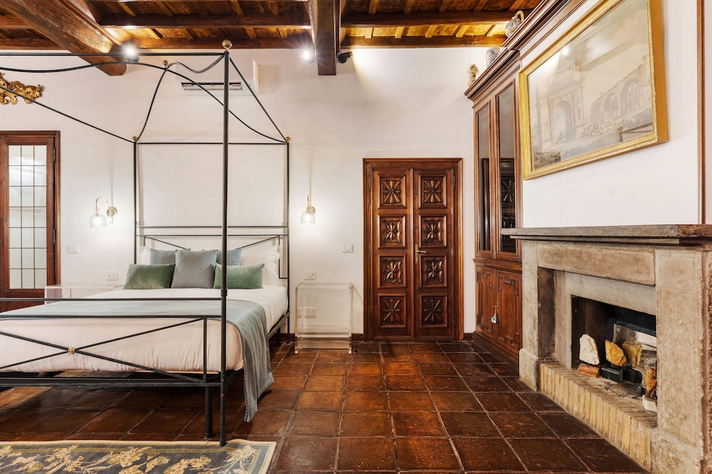 Domus Minelli Navona by Ghor — 4-Star Luxury Hotel in Rome, Italy