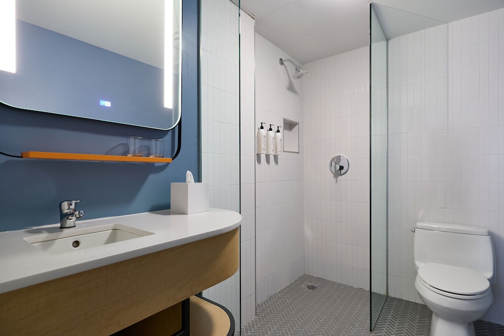 Delta Hotels by Marriott New York Times Square - photo 15