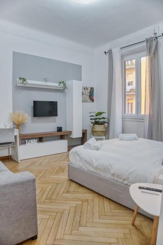 Charming Darsena Suite amazing position next to Navigli — 4-Star Luxury Hotel in Milan, Italy
