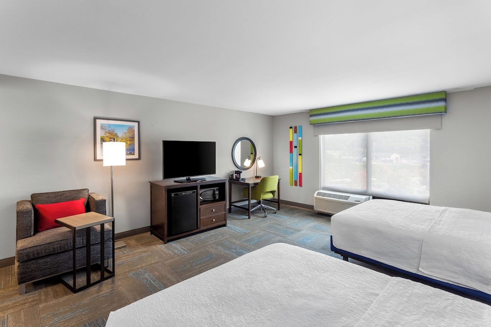Hampton Inn Huntington University Area - photo 5