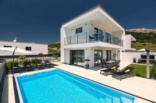 Villa Supernus with Heated Pool — 4-Star Luxury Hotel in Baska, Croatia