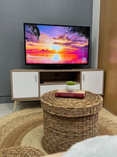 Chic and Cozy Studio Viceroy Residences Taguig — 4-Star Luxury Hotel in Manila, Philippines