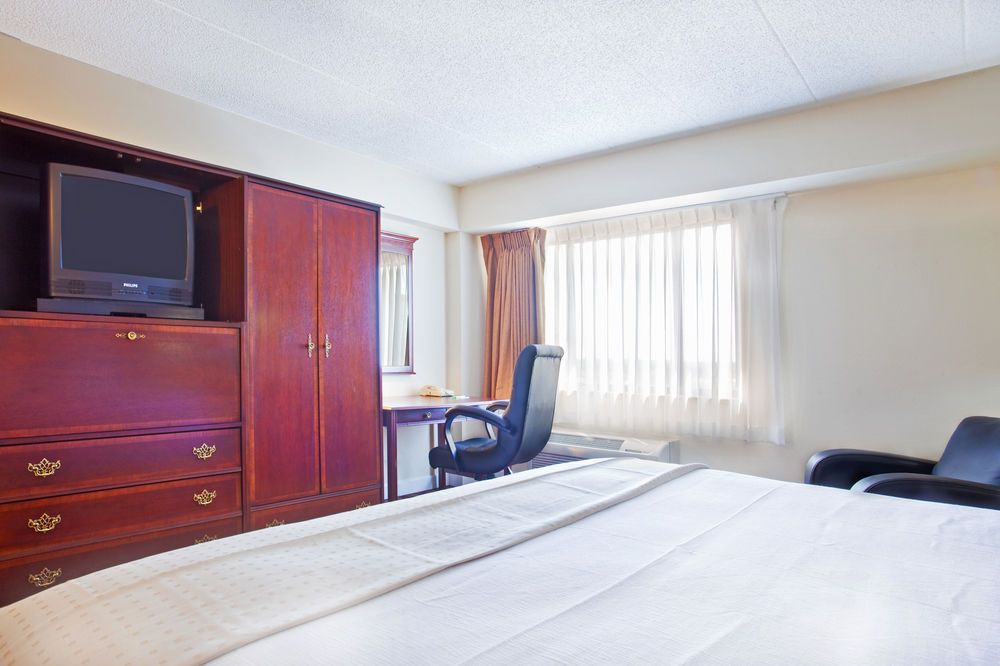 Aloft Chicago Schaumburg - photo 22
