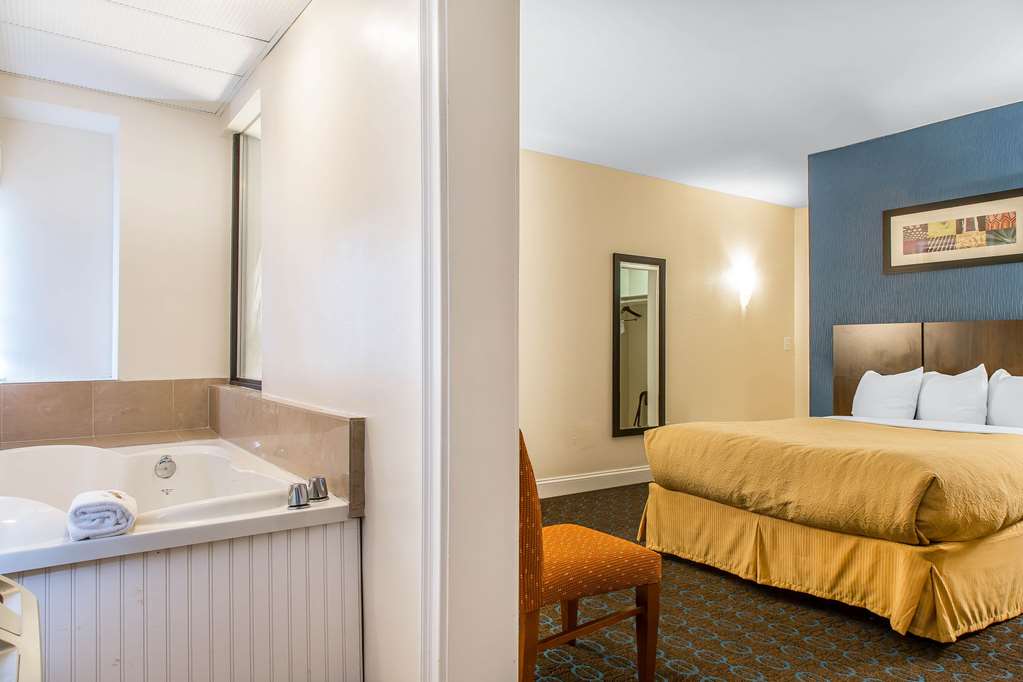 Quality Inn & Suites Middletown Newport - photo 8