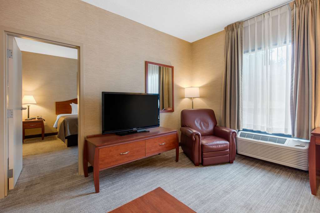 Quality Inn & Suites Benton Draffenville - photo 20