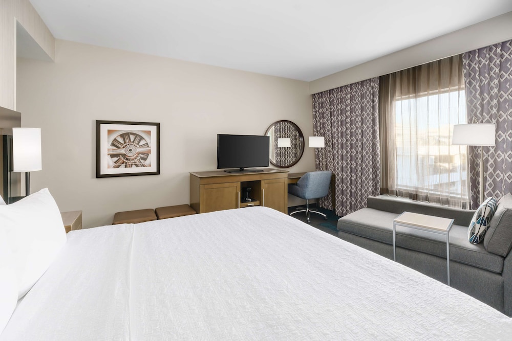 Hampton Inn & Suites LAX El Segundo - photo 11