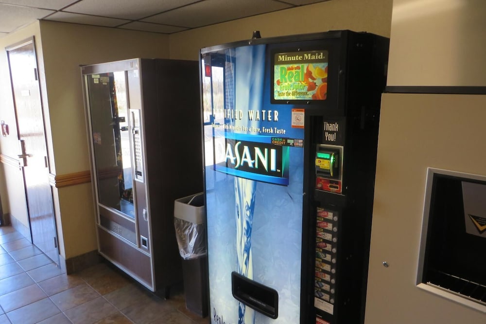 AmericInn by Wyndham Forest Lake - photo 51