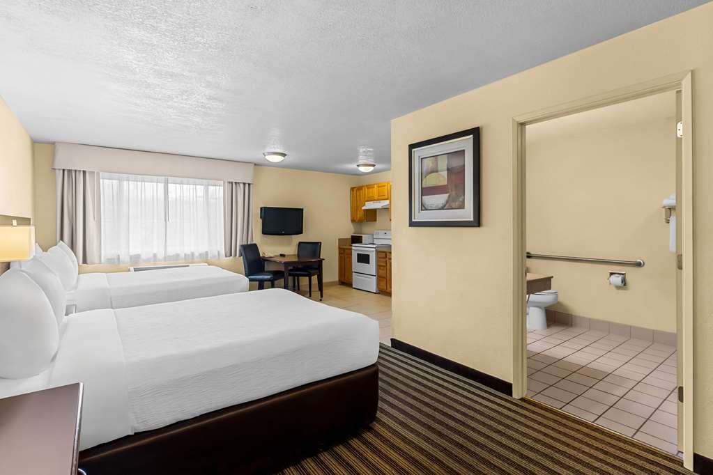 Quality Inn & Suites Vancouver Hazel Dell - photo 20