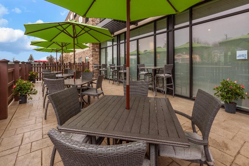 Holiday Inn Express & Suites Brunswick Harpers Ferry Area by IHG - photo 8