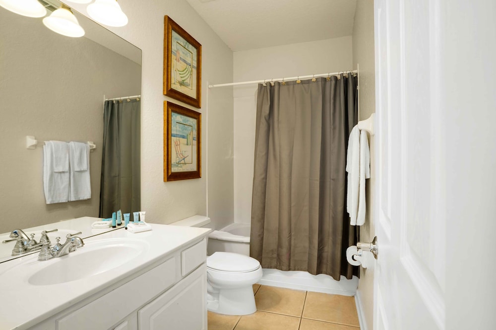Spacious Townhome W patio & Garage Sleeps10 - photo 35