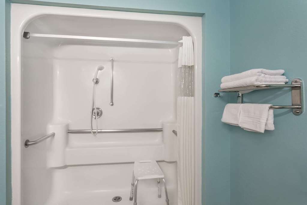 Super 8 by Wyndham Cedar City - photo 4