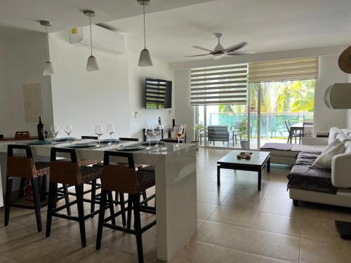 Nikki Beach Residences Apartamento frente al mar — Farallon — photo 4