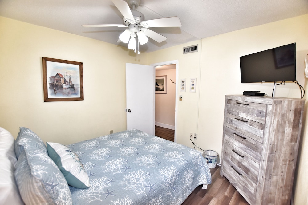 0112 Waters Edge Resort condo - photo 7