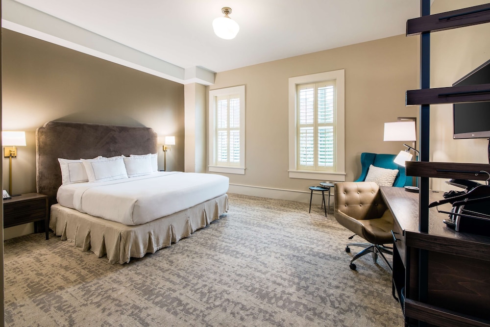 Hotel Florence Tapestry Collection by Hilton - photo 23