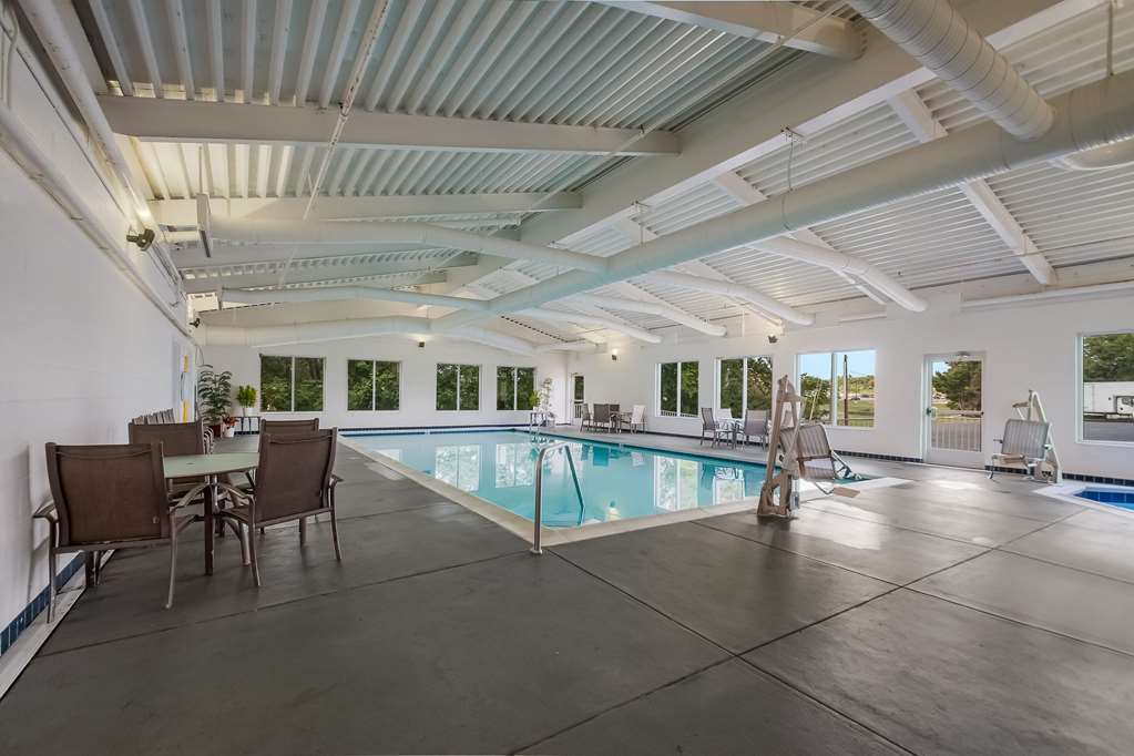 Country Inn & Suites by Radisson Fredericksburg South VA - photo 35